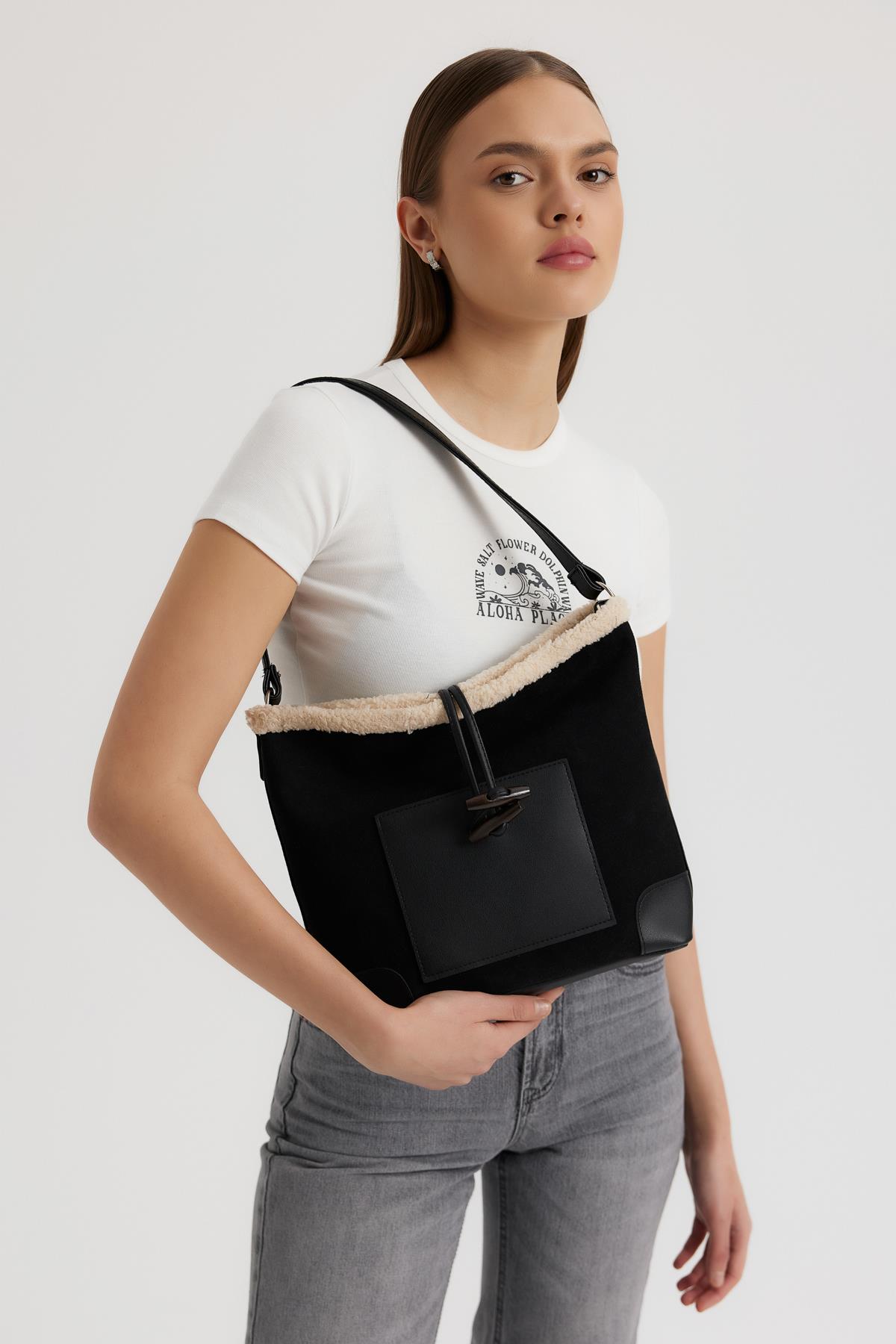 AFBA3E59-F292-0E0D-396F-2A13CFA73C92