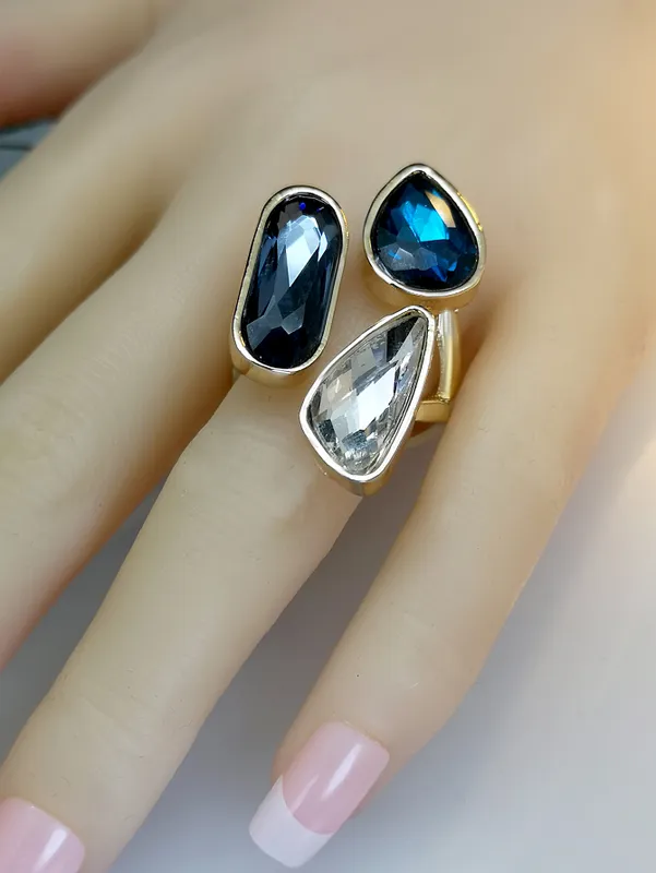 46E184B7-4E8F-8CE3-F033-37F055DC2308